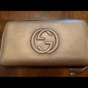 Authentic Gucci zip-around wallet